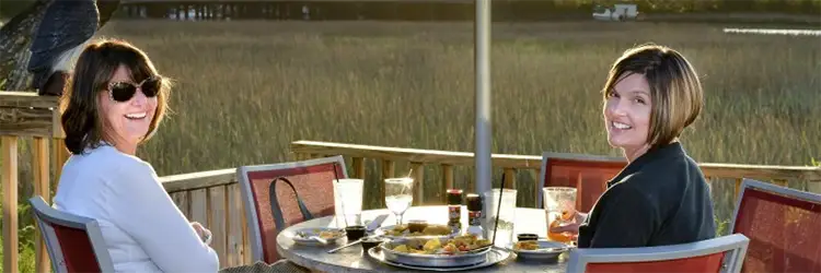 Shem Creek Bar & Grill (outside) photo from 2015 by William Quarles.