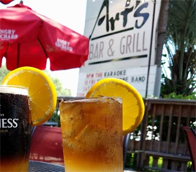 Art’s Bar & Grill in Mount Pleasant, SC