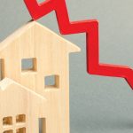 Illustration for housing market: interest rates drop