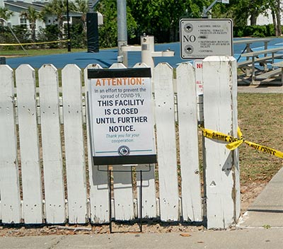 Closed basketball court notice