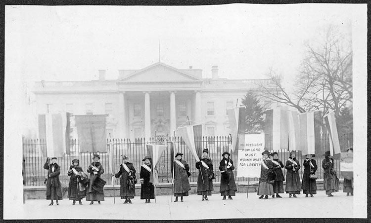 Women’s suffrage demonstration in 1917 in front of the White House. Credit: Library of Congress: mss/mnwp.160022.