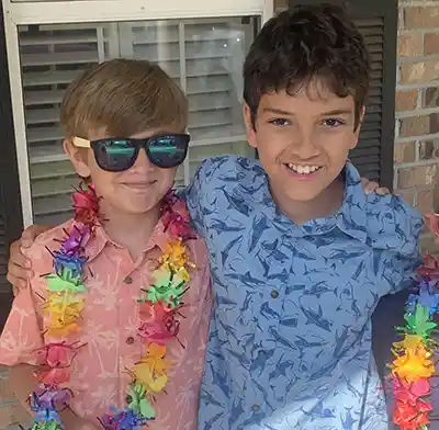 Cayden Burke (right) and his brother, Rylan.