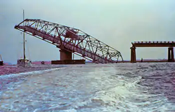 The Ben Sawyer Bridge, which connects Mount Pleasant with Sullivan’s Island, was a victim of Hurricane Hugo.