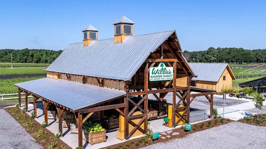 Photo of Willie's Roadside Market at Boone Hall Plantation in Mt Pleasant, SC.