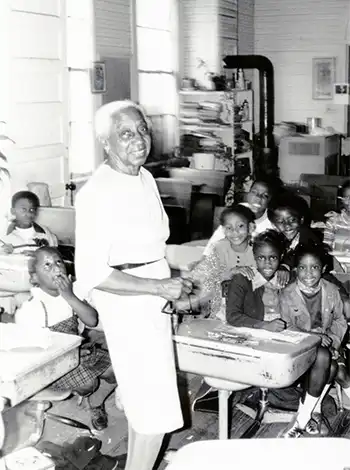 Miss Ruby in action teaching her students. Photo: Holy Cross Faith Memorial Collection.