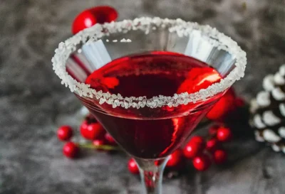 Santa “Clausmopolitan”